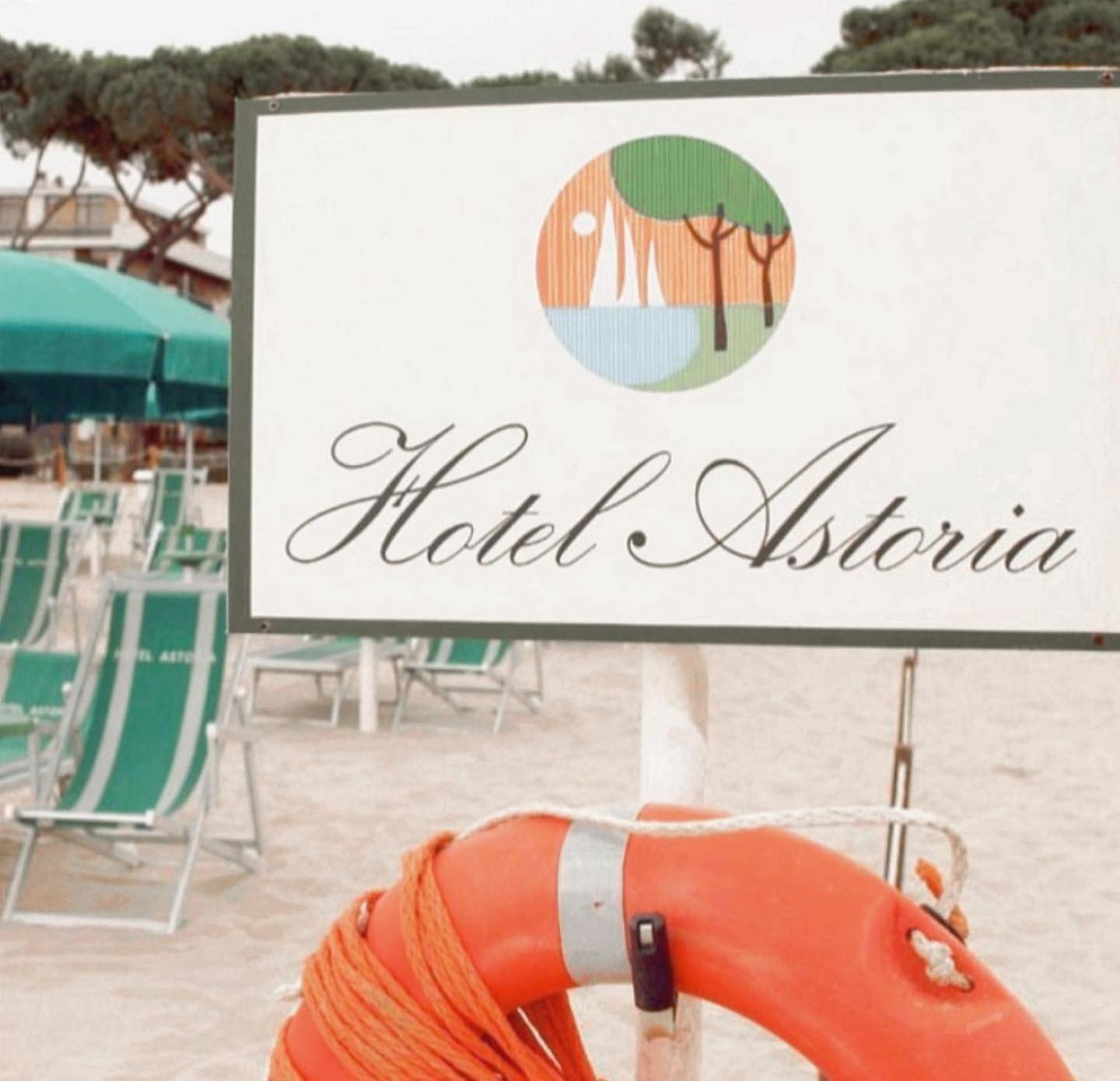Hotel Astoria Pineto Exterior photo